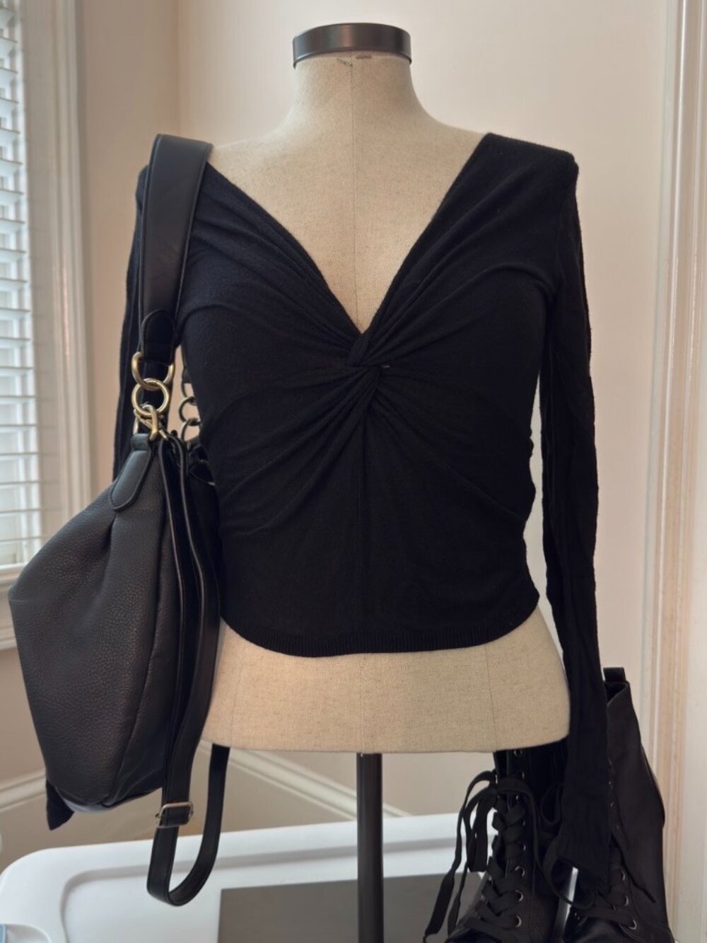 Abercrombie & Fitch Front Twist Long Sleeve